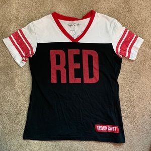 Taylor Swift RED tshirt